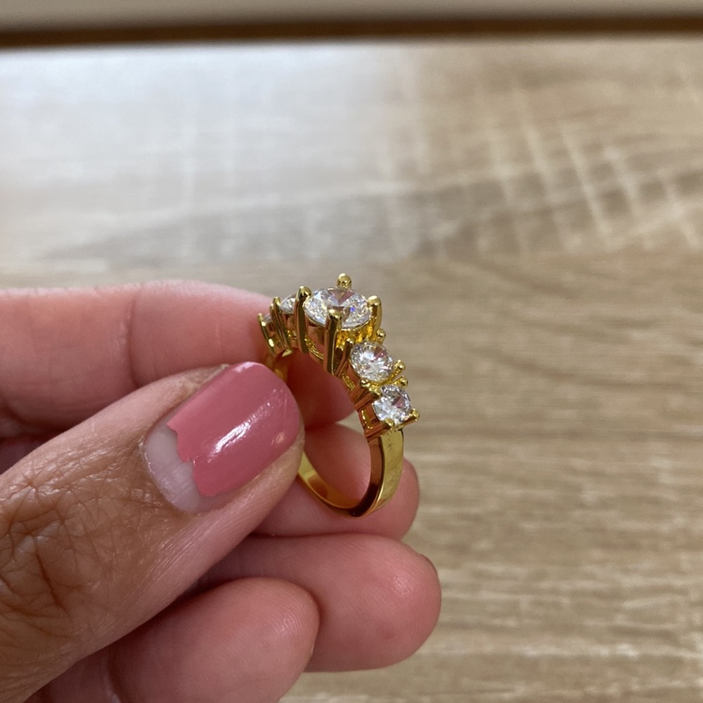 CZ Diamond ring - Picture 4 of 7